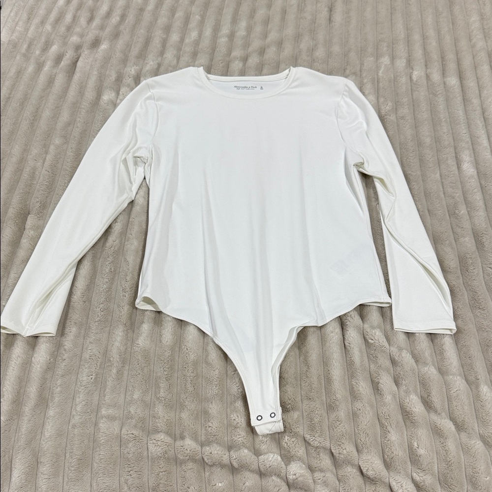 Abercrombie & Fitch White Crew Neck Long Sleeve Bodysuit